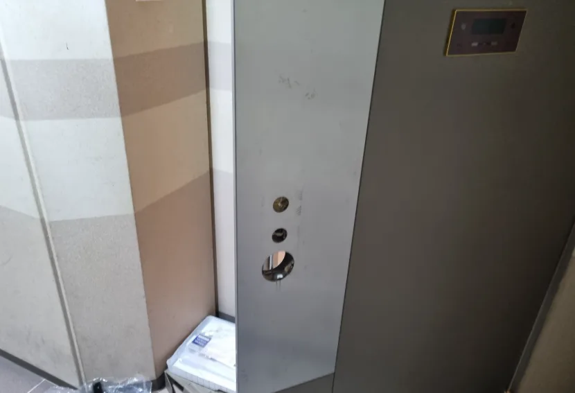 부산 북구 화명동 지문인식 디지털 도어록 교체작업 시공 전 1