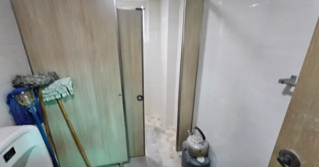 부산 북구 화명동 큐비클문 수리 작업 사례 시공사례 사진